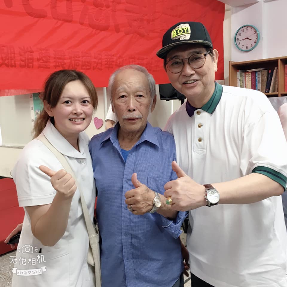 走過失智更樂活！《藍寶石大歌聽》康弘「為家人戒惡習養生」謝老天助重生　收心回家伴愛妻「默默行善5年」