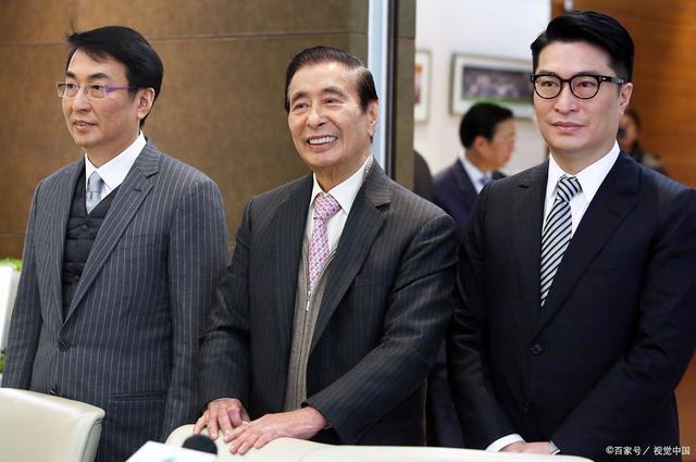 轟動香港的李氏分家！三胞胎兄弟「分上千億財富」卻不知媽媽是誰　父親57歲「至今未婚」