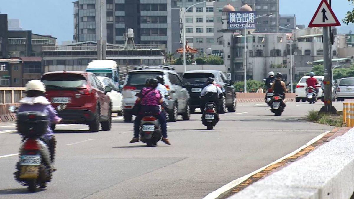 騎車沒注意！老婦A到別人機車「願意付維修費」　隔幾天「報價單寫滿2頁」網看不下去：別和解