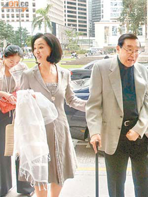 苦熬43年！邵氏女星「伴腥夫養老送終」隱忍3情婦逞威　默默完善計畫「為兒女守住3百億」有遺囑也沒用