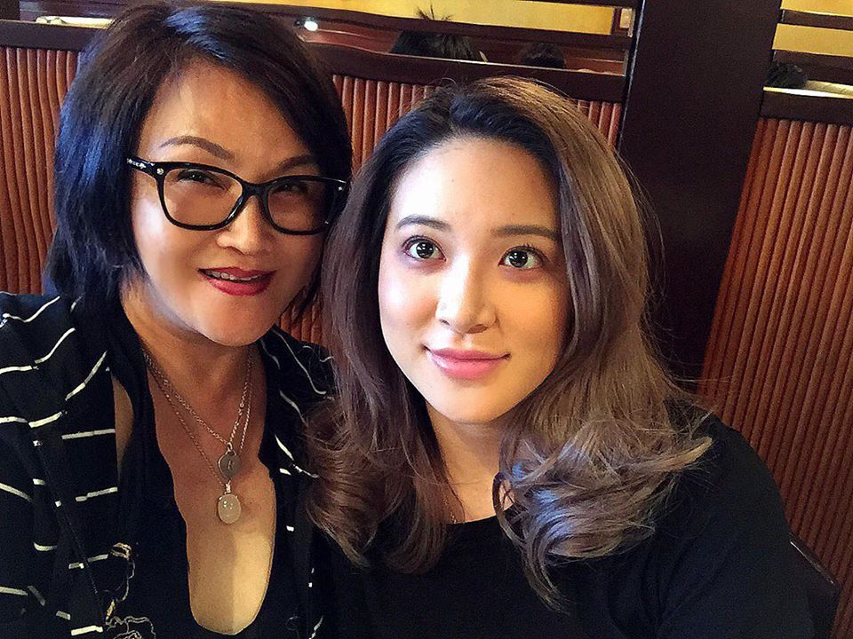 懊悔輕易簽字離異！《庭院深深》谷音單親養女「淚認為母難兼父職」　今母女相處曝光「謝愛女懂事暖體諒」