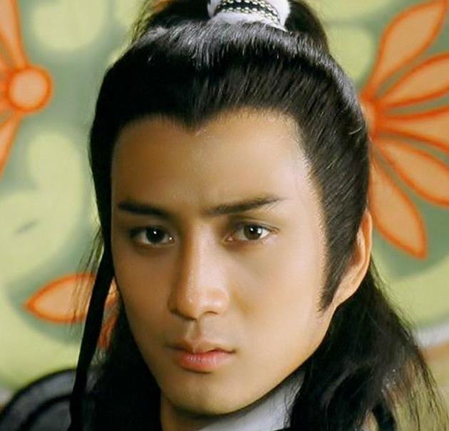 曾是演藝圈第一帥！為了小25歲小三「離婚相愛8年元配」　婚後「甘願養5個孩子」66歲還在打拚