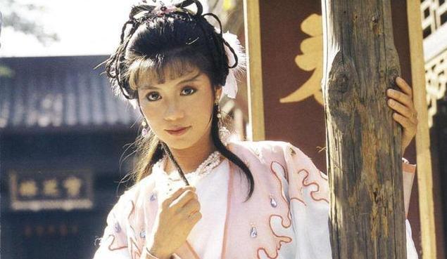 曾是演藝圈第一帥！為了小25歲小三「離婚相愛8年元配」　婚後「甘願養5個孩子」66歲還在打拚