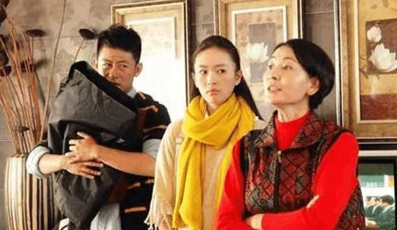 結婚卡關！年薪百萬男「遭女友母逼簽婚前協議」超扯條件曝光　對方坦言「為了保護女兒」親媽霸氣拒婚