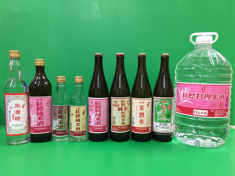 品名、價錢不一樣！全聯架上「3款紅標米酒」差在哪？　解析為何「米酒水反而貴」網喊：長知識了！
