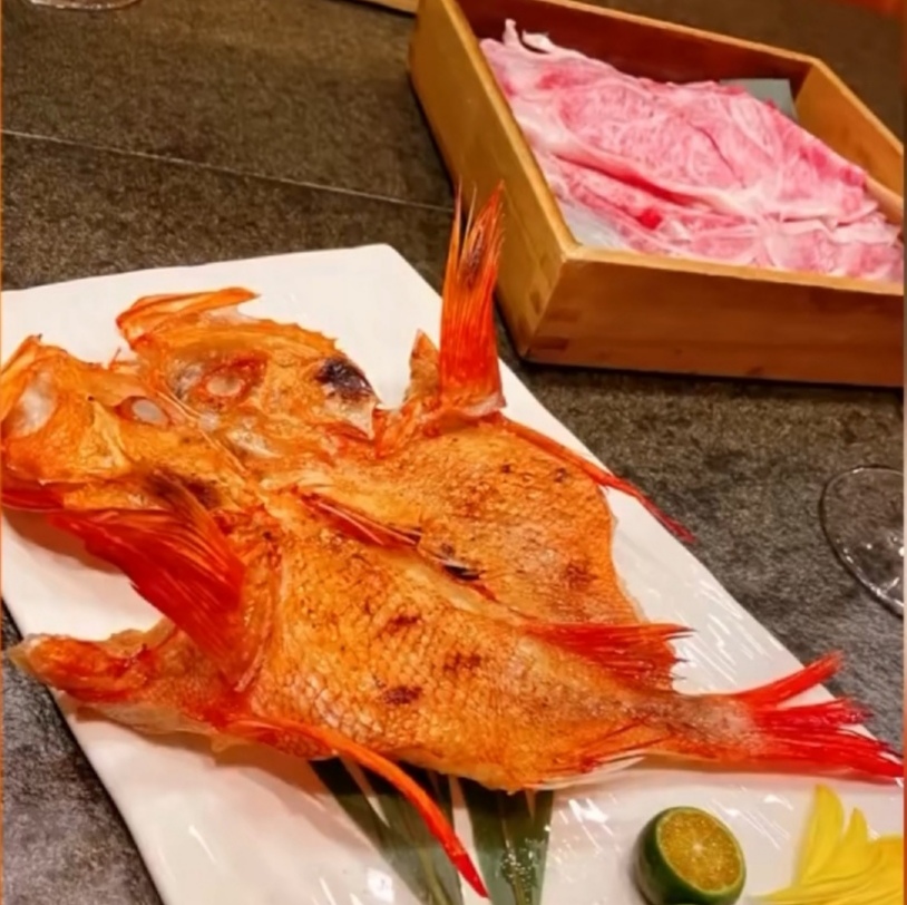 一頓火鍋燒掉8萬7！初次約會女方點「天價菜單」　男方吃一半就「藉機逃跑」女氣炸報警：我都沒點貴的