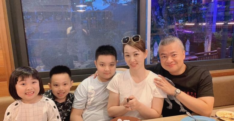郁方發願「替50歲富尪吃素108天」背後藏洋蔥　「老公總在女兒前誇她」最好婚姻身教：要嫁跟爸爸一樣的人