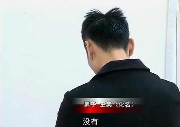 倒貼3萬3！44歲大媽「夜會」22歲小鮮肉墮入情網　熱戀期偶遇「小男友劈腿正妹」當場氣炸