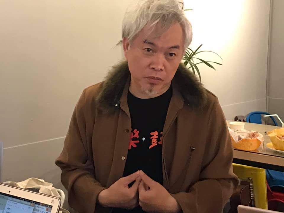 康康自爆險中風！「消失半年治療」壓力大到一夜白髮　48歲才得子「最怕看不到兒女長大」自白惹淚崩