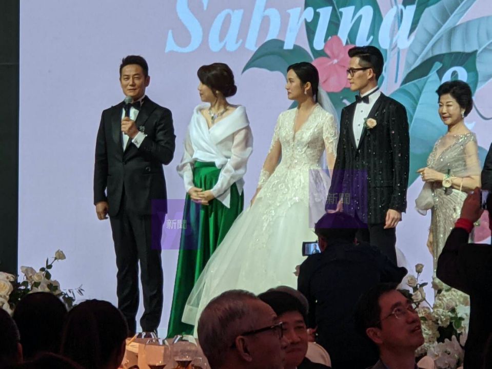 徐乃麟嫁女兒！他牽愛女進場「眼淚忍不住潰堤」：交給認識不到5年的男人　婚紗照曝光「女婿有夠帥」