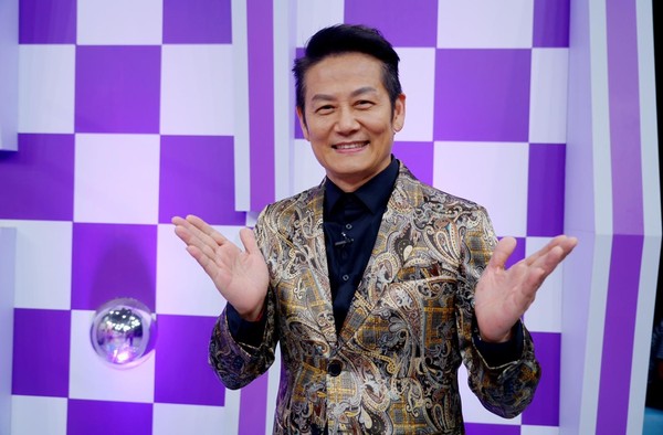 徐乃麟嫁女兒！他牽愛女進場「眼淚忍不住潰堤」：交給認識不到5年的男人　婚紗照曝光「女婿有夠帥」