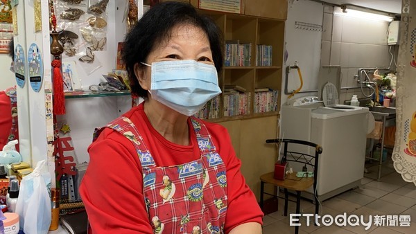 積小善成大德！7旬理髮嬤「2年無休剪上萬顆頭」捐350萬救護車　謝3子成全「背後原因好暖」：菩薩心腸