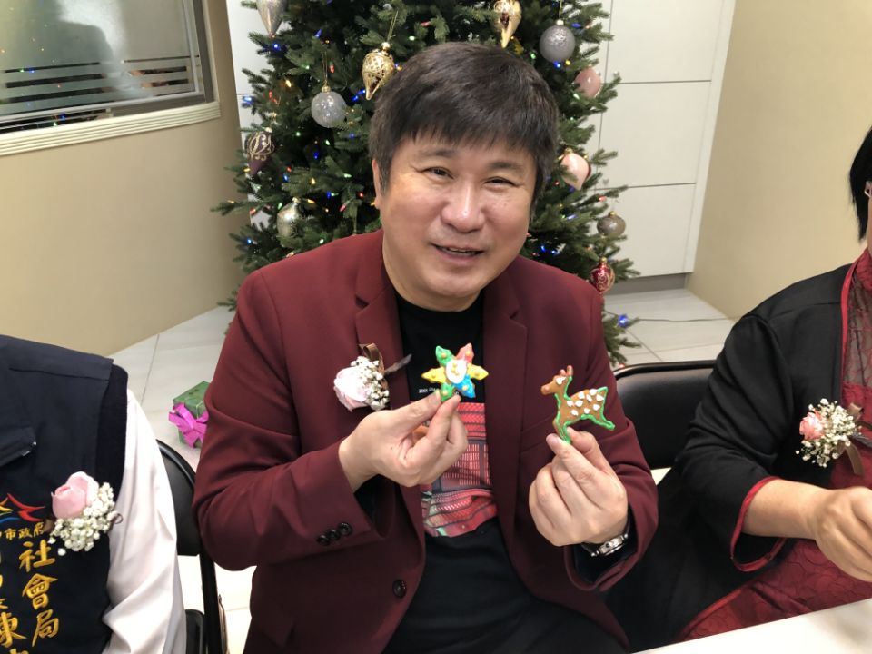 胡瓜悄悄「升任校長」！30年前遇「土石流沖倒學校」　親自跑政府「籌5000萬救孩子」暖舉曝光