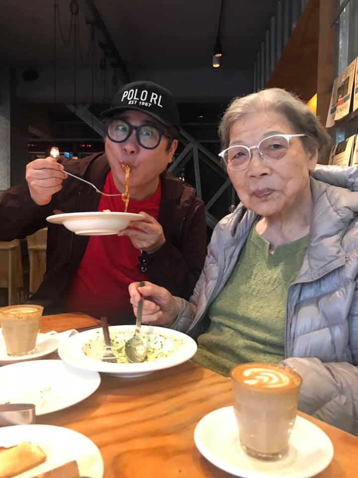 胡瓜悄悄「升任校長」！30年前遇「土石流沖倒學校」　親自跑政府「籌5000萬救孩子」暖舉曝光