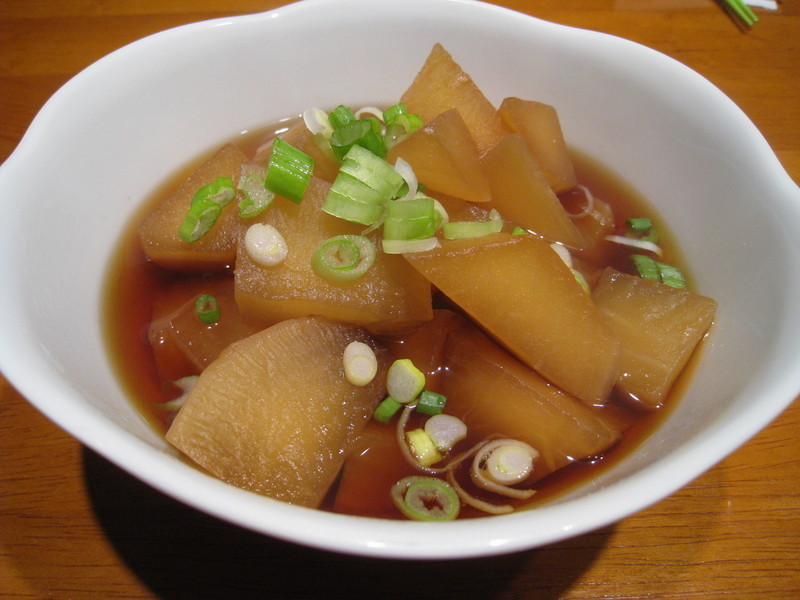 白蘿蔔怎麼選？內行人曝「看表皮凹洞」才不會又辣又苦　「分部位料理」完全不浪費