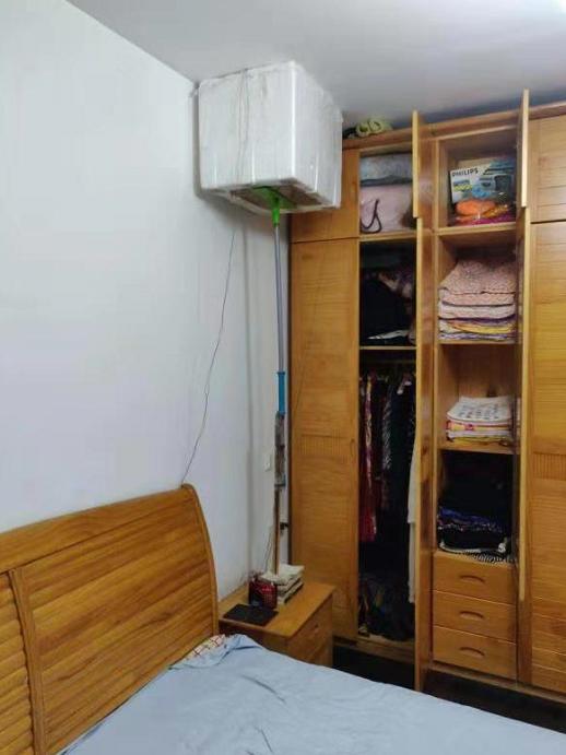 熊孩子吵鬧「屢教不改」！樓下鄰居「受不了炸毛」裝震樓器反擊　90寶媽崩潰求放過：我有錯嗎？