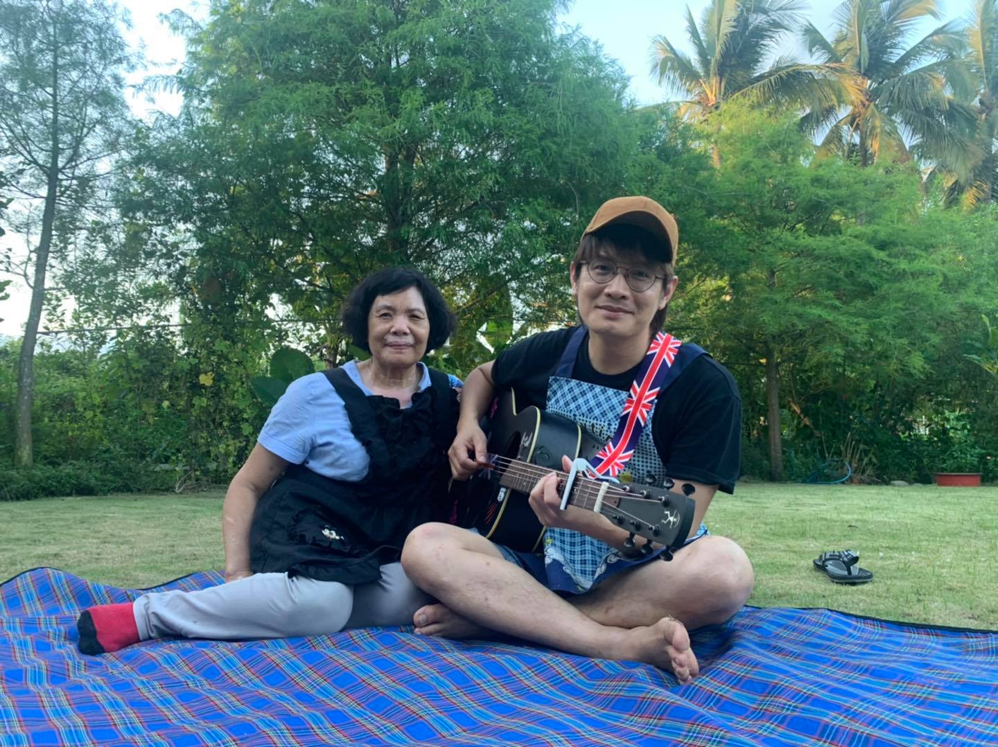沒哥哥就沒有我！《五燈獎》歌王淚憶「絕望中拉自己一把」　對方卻早走「看到臨終遺言」淚崩不已