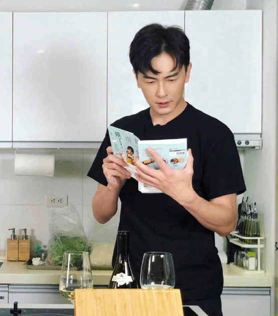 介入直樹湘琴的女人！楊丞琳曬與鄭元暢林依晨合影　「三人親密緊靠」笑對鏡頭狀態超好：完全沒變