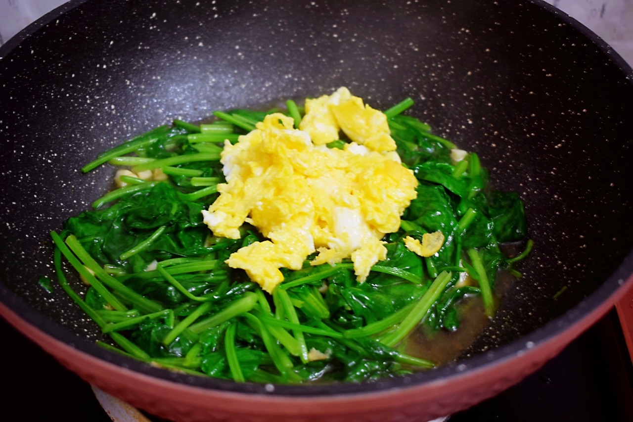 冬至前後常吃此菜！葉酸含量高「護肝補鐵」比肉還營養　「簡單家常菜」馬上能上桌