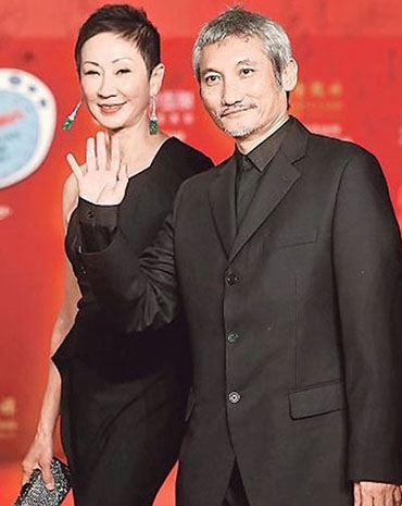 拋髮妻娶新歡！64歲再棄新歡「戀上小30歲女助理」　忘年戀恩愛8年「今70歲名導不婚」依舊瀟灑