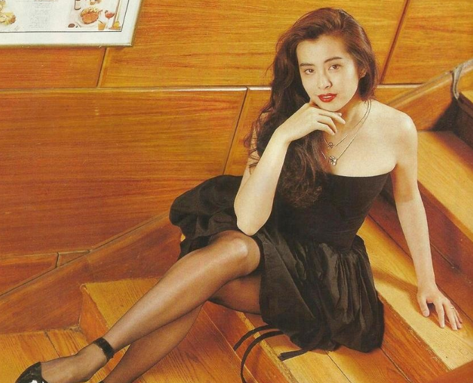 53歲未婚生活凄慘？王祖賢出家後「被酸一臉苦相」　息影16年不工作「依舊瀟灑」網：富婆的快樂你不懂