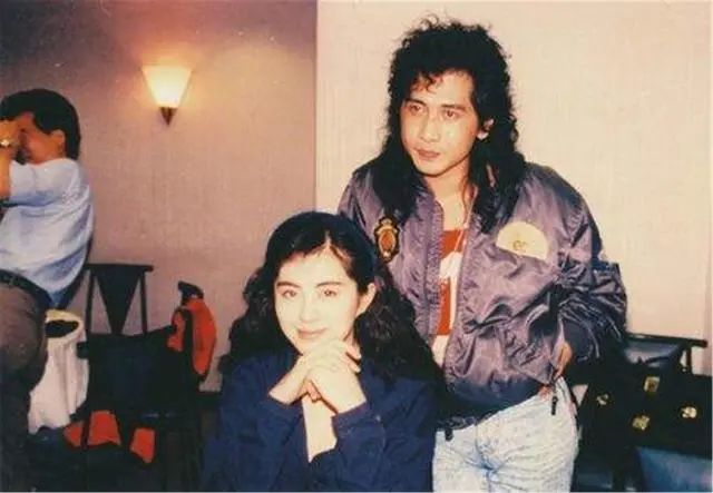 53歲未婚生活凄慘？王祖賢出家後「被酸一臉苦相」　息影16年不工作「依舊瀟灑」網：富婆的快樂你不懂