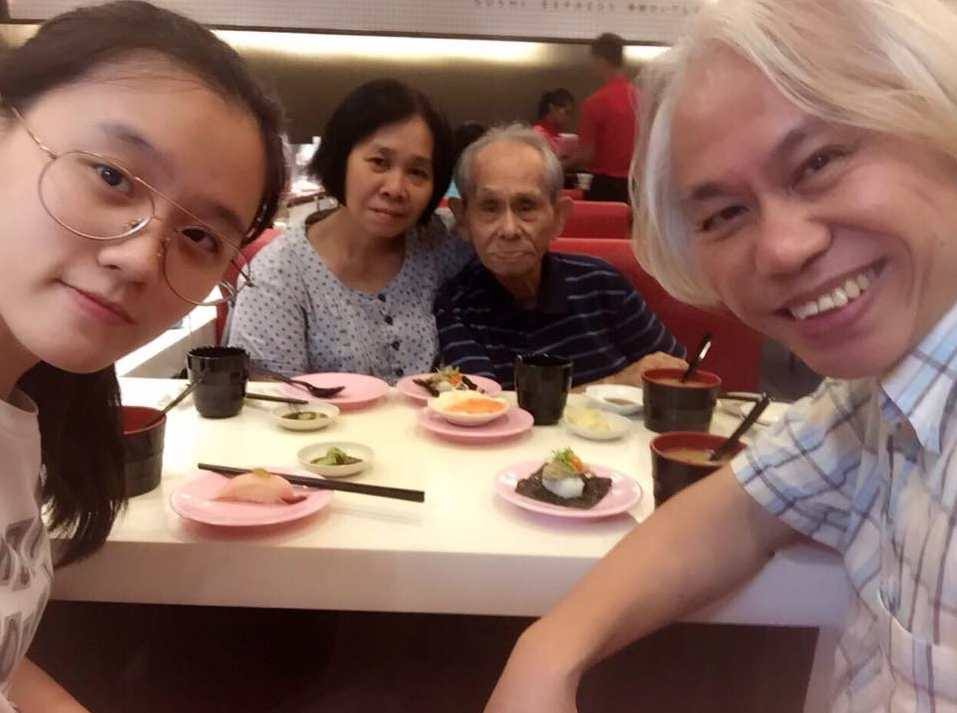 長跑7年！台灣爺孫戀傳低調結婚「林靖恩戴婚戒現身」　身材發福疑懷孕「父親一夜白頭」祖母：當作沒她了