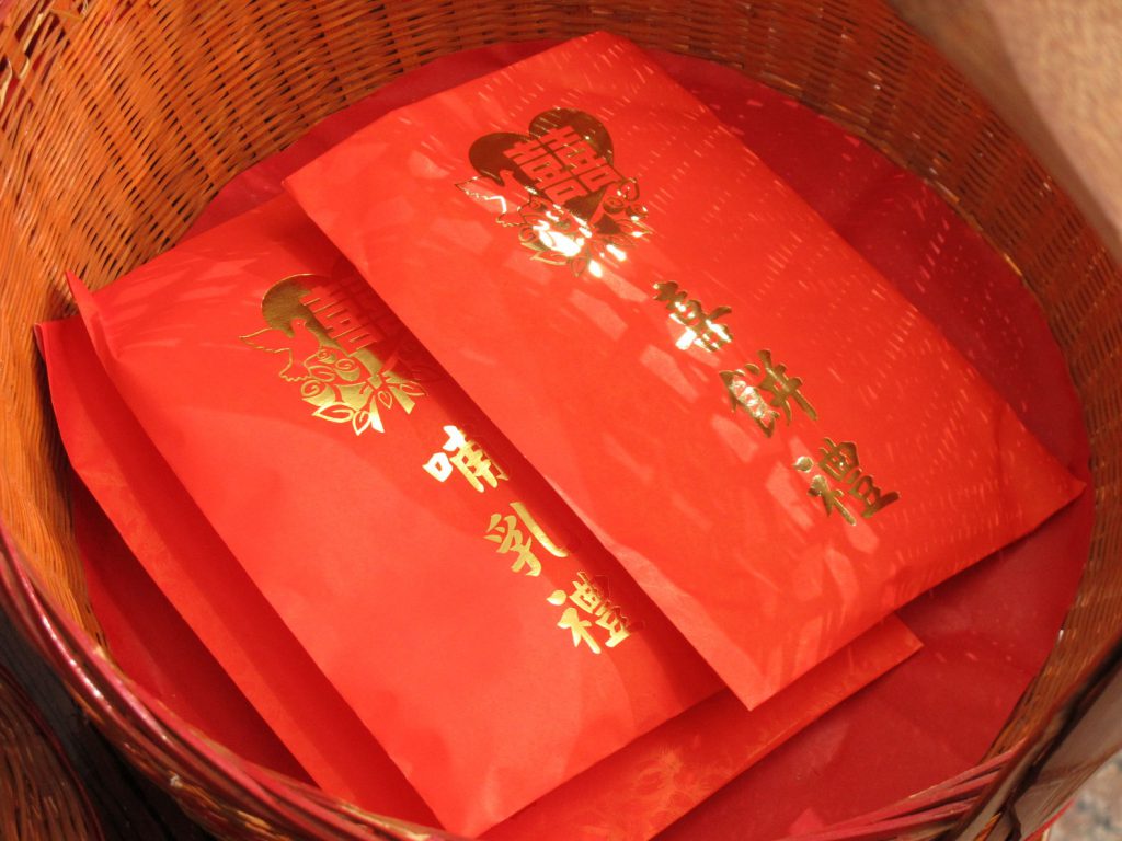 堅持要拿聘金！婆婆不甘願「勉強掏12萬」臭臉到底　兩家互不相讓「媳婦親自出馬」安撫：換28年自由