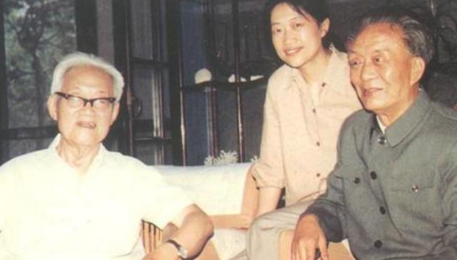 女學生苦追老師！老師與妻子離婚後娶她　相愛16年後丈夫卻再次出軌「她含淚把老師告上法庭」