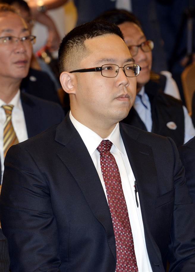王怡仁哀慟！親弟跑步途中「撐不住送醫」最後回天乏術　為小開尪「放棄15年電視生涯」近況曝光