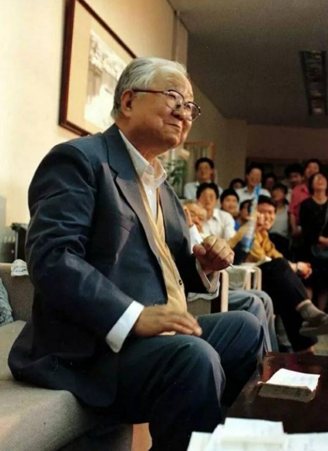 心裡容不下任何人！奉母命「牽手不孕妻40年」無子也甜蜜　太太走後「他終身不再娶」唯有一心願