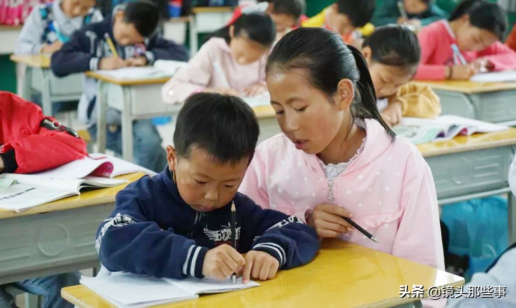 父逝母出走！12歲女童「身兼母職」攜弟上學　校方破例「允許寄宿女舍」9室友把弟弟寵上天
