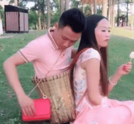 「連體夫妻」分手了！無腿丈夫爆紅後「出軌女粉絲」　苦留斷臂妻一人撫養孩子：真情難抵現實