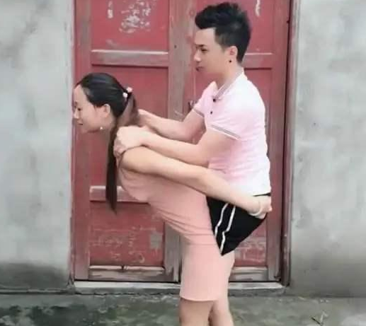 「連體夫妻」分手了！無腿丈夫爆紅後「出軌女粉絲」　苦留斷臂妻一人撫養孩子：真情難抵現實