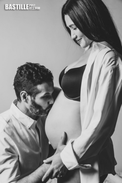 「華夫人」鄭佩佩女兒「42歲高齡懷孕」她笑喊：我要當阿嬤了！愛女首曬「洋尪手捧孕肚」一家三口超幸福