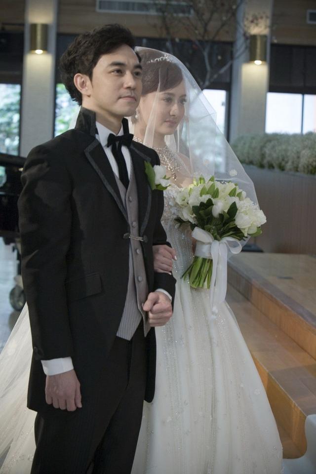 46歲「瓊女郎」陳德容好逆齡！穿浴袍出鏡美貌依舊　嫁百億富豪9年「相約不生子」卻離婚收場