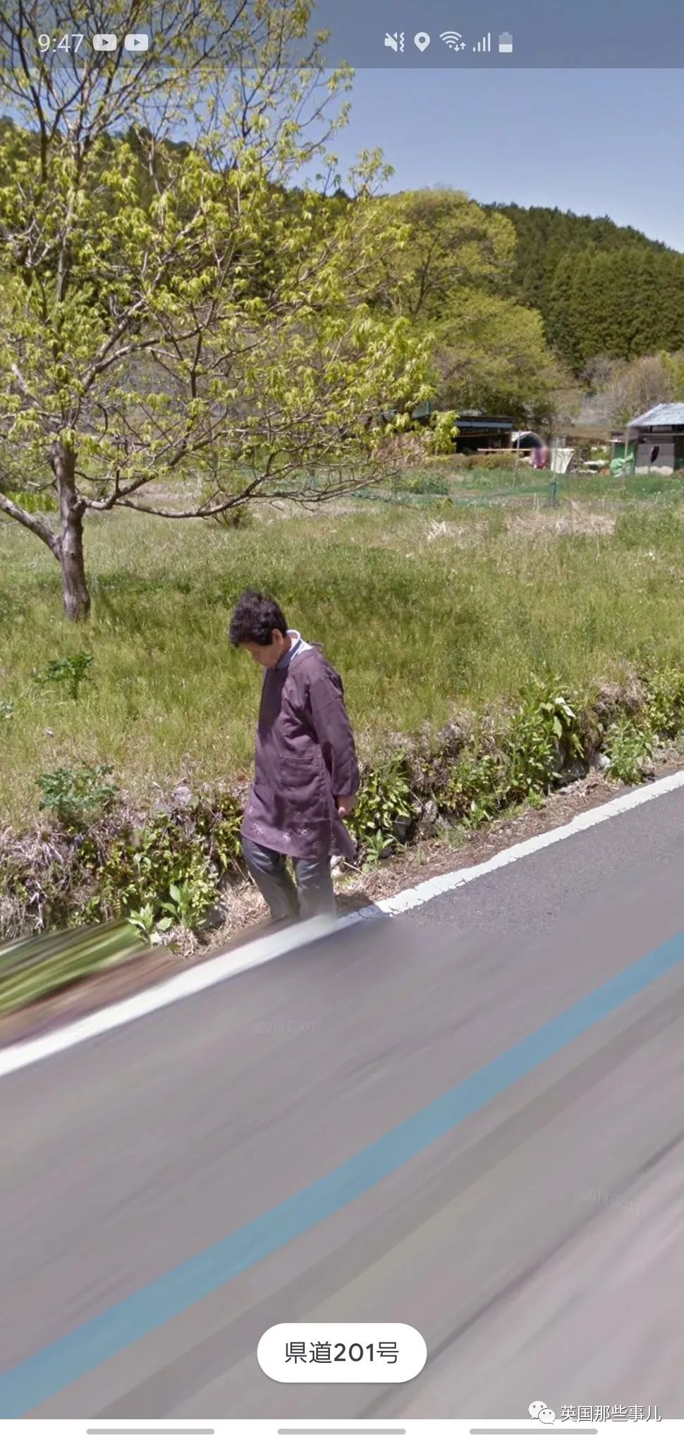 本想用谷歌「街景地圖」看看老家！卻無意再見想念7年的人　引網友共鳴「集體曬照」分享好催淚