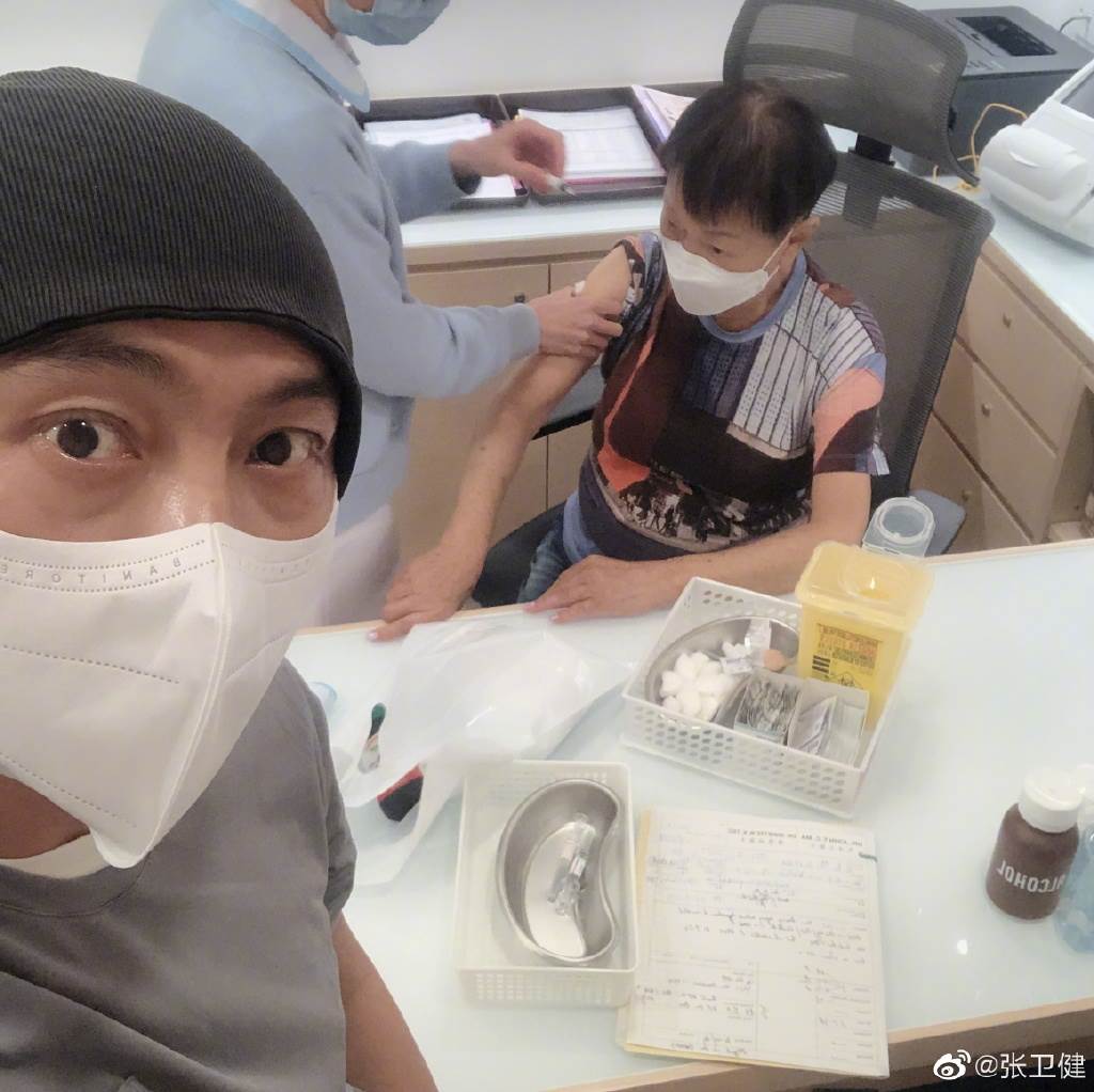 寵妻兼孝順！張衛健半退休「為老母打理起居1年」樂當全職孝子　不怕分居愛妻「3.6億超狂寵愛」給足安全感