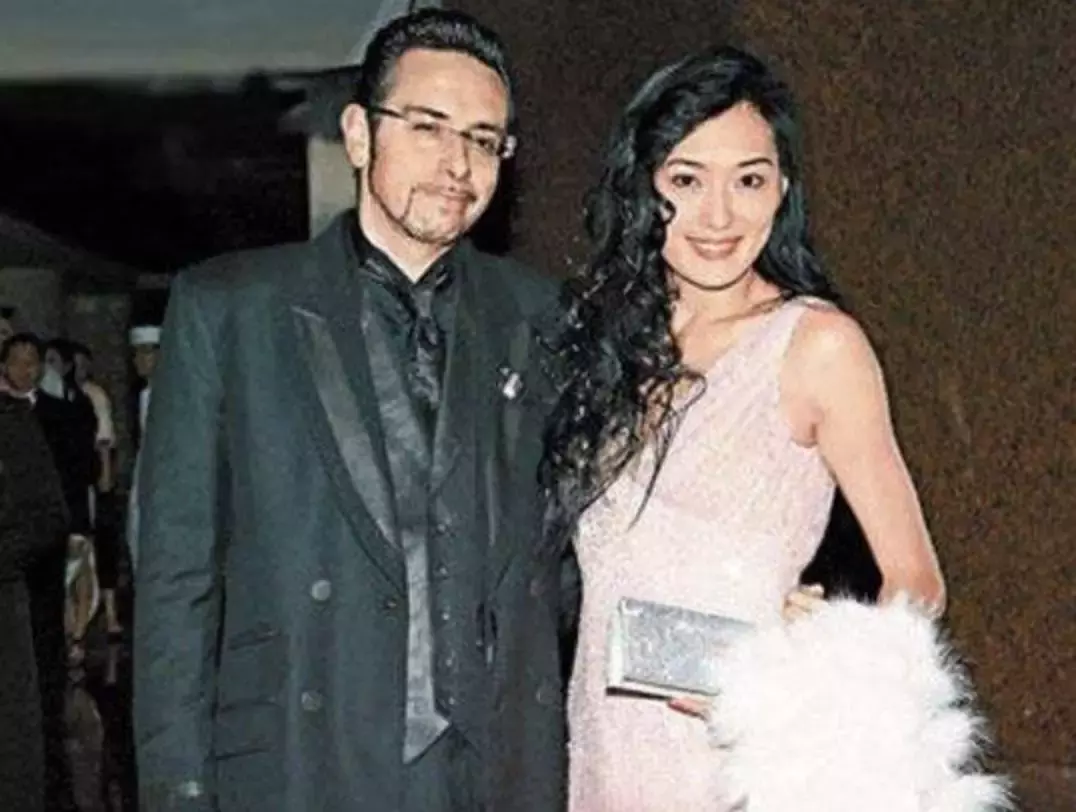 被豪門男友騙走4個億！不得已「賣車賣房還債」43歲再嫁豪門「無兒無女」 過簡單詩意的生活