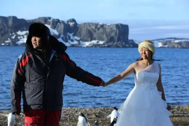 換個活法！夫妻兩賣掉千萬房產「窮游10年」被笑傻　回來發現「賬戶多了8億」網欽佩：富貴險中求