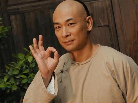 相伴13年親如家人！趙文卓全家「為保姆慶生」送奢華大禮出手超闊綽　「三子女合照」盡顯好家教