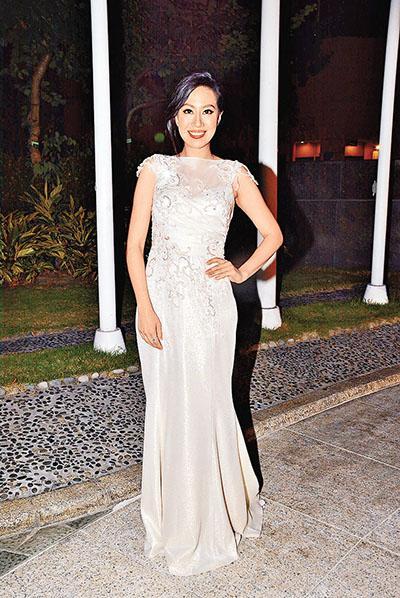 深扒上位史！女兒是假名媛卻嫁真豪門「美貌窮媽媽」嚴格打造兩女兒　姐姐嫁功夫巨星「妹妹入百億豪門」