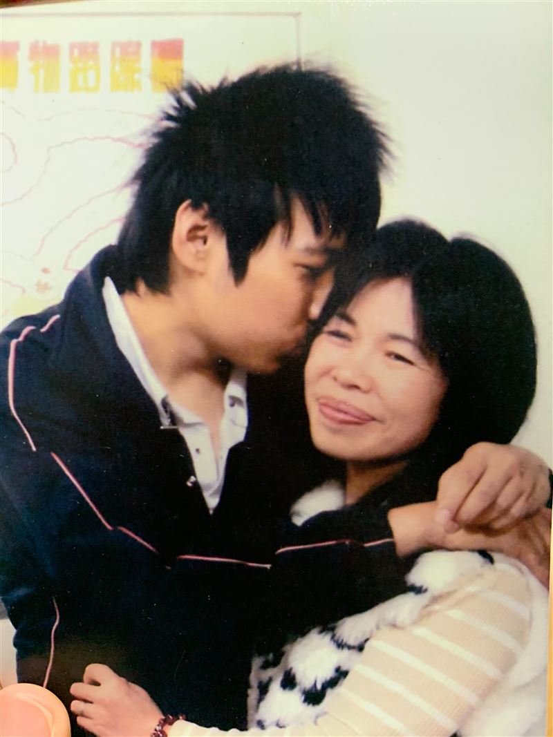 不要為我難過！16歲少年等不到換心「臨終留超齡遺言」　為家人學會正向「勇敢簽器捐拯救50人」媽媽回應惹淚