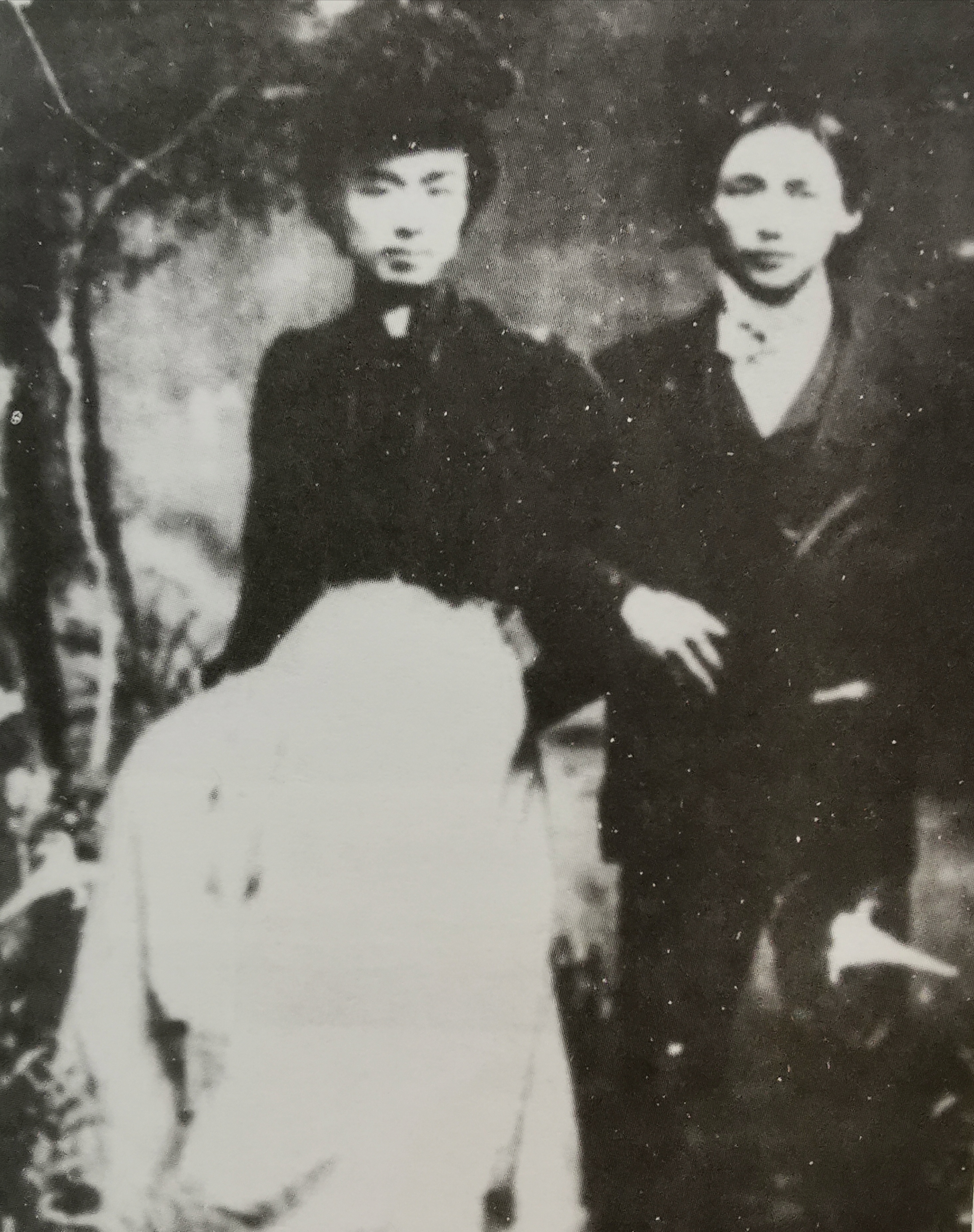 17歲嫁六旬老漢！弘一法師生母「年輕寡婦帶子」受盡磨難　離去後因「小妾不得正門入」被阻止進家門