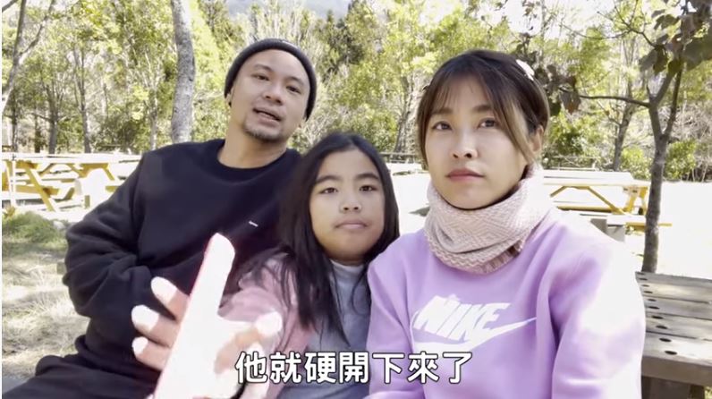 車子才剛買！金剛氣歪「遊覽車山路硬衝」：沒把我看眼裡　小嫻現身「全場人都笑了」結局大反轉