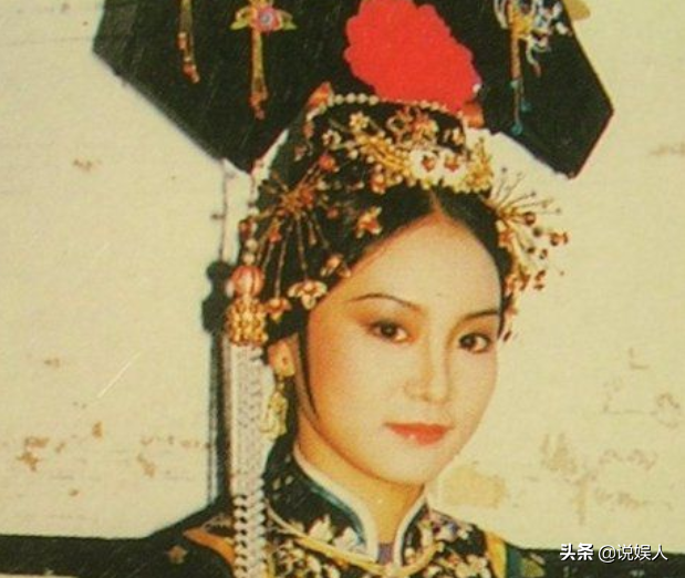 比戲還苦！劉雪華與劉德凱「相戀6年被辜負」終身不孕　再婚遇真愛丈夫又墜樓「離她而去」守寡至今