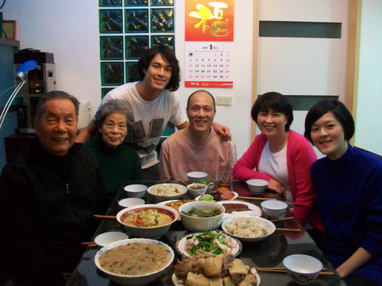 初二回娘家！人夫被要求「包12萬給岳父母」氣到說不出話　新婚妻委屈「我是為你好耶」理由惹網傻眼