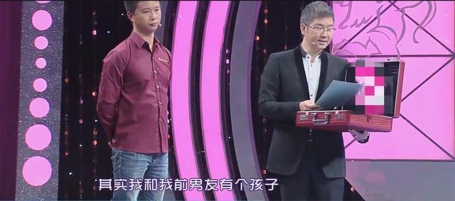 27歲兒子還和媽媽同床睡！被網友誤以為是夫妻倆　女友勸説反被駡：「看不慣的人是不孝順」