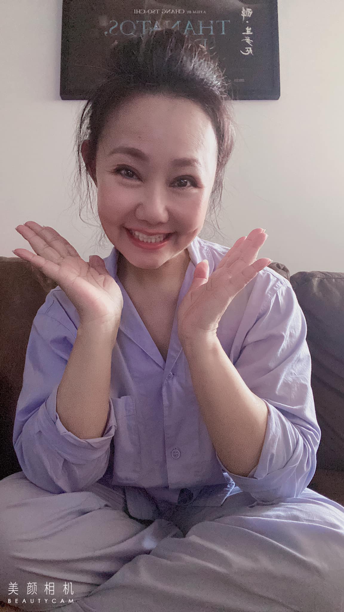 笑比哭還難看！呂雪鳳強撐樂觀「一睜眼就掙錢」為家人還債50年　「一家7口全靠她養」：過半百才能喘口氣