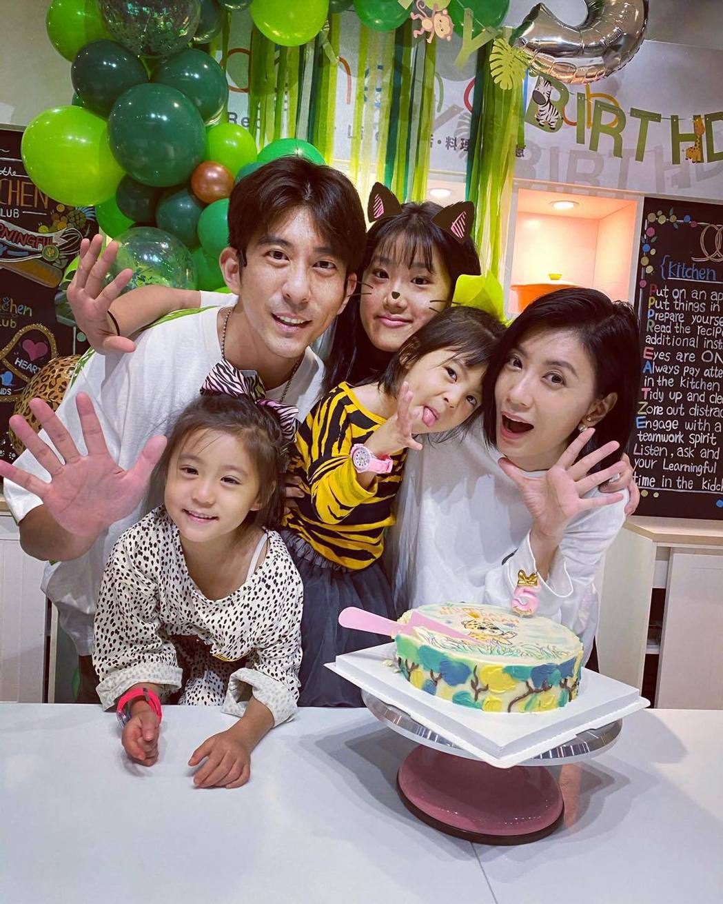 到了5歲才發現！咘咘被檢查出「有先天性缺失」　賈靜雯自責「險錯過黃金時間」：怎麼沒注意到